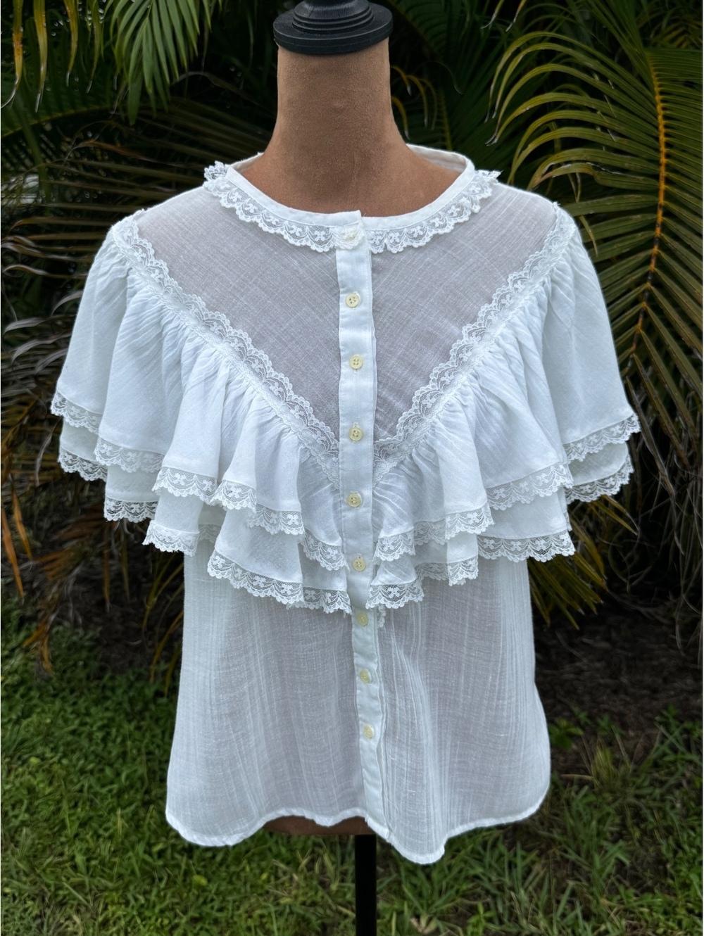 Vintage 80s Fairy Notations Lacy flouncy top